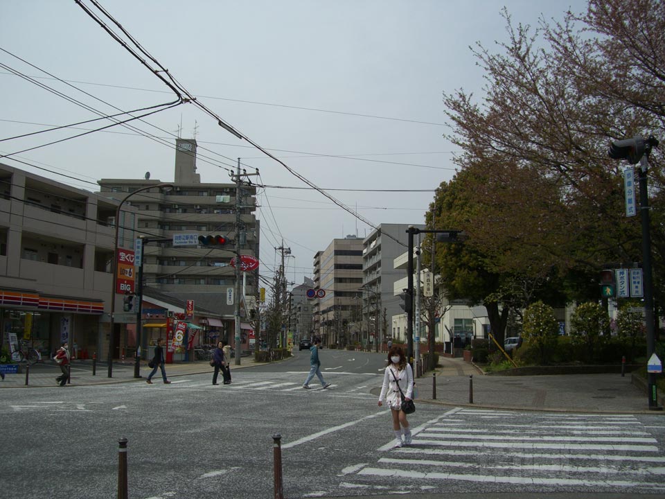 淵野辺駅南口交差点写真画像