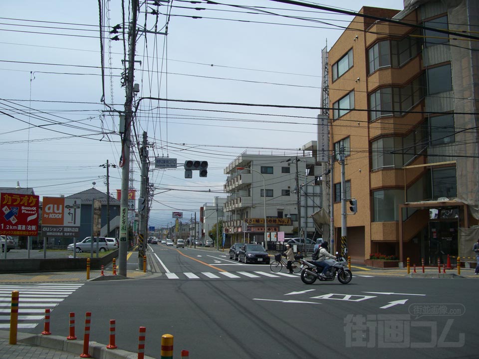 淵野辺駅南口入口交差点写真画像