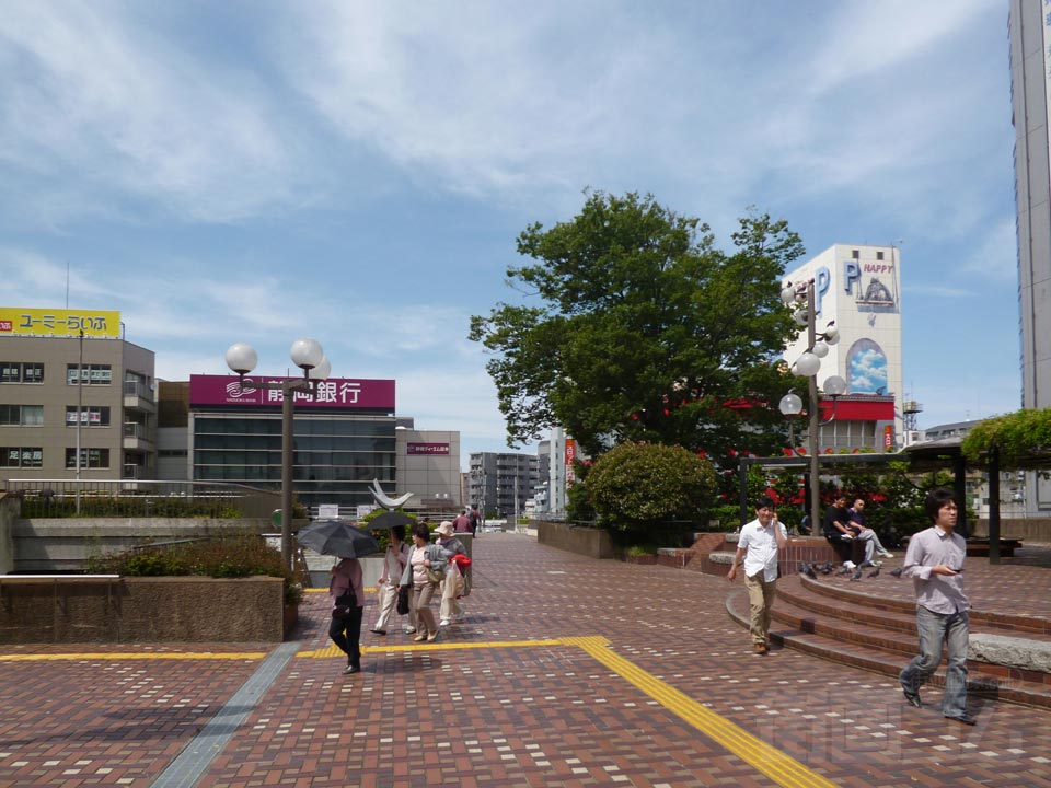 JR・小田急藤沢駅北口前