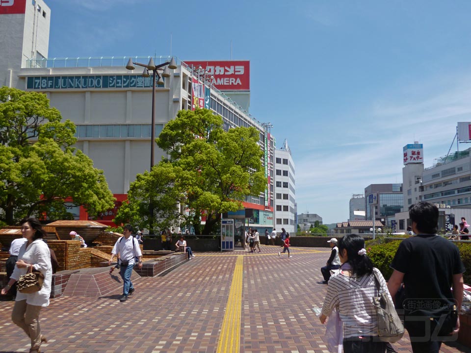 JR・小田急藤沢駅北口前