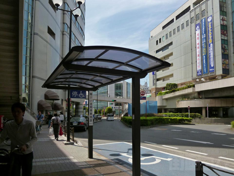 JR・小田急藤沢駅北口前