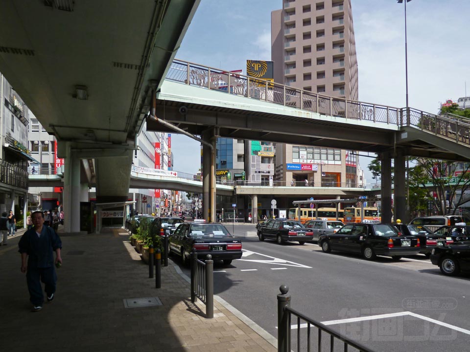 小田急・JR藤沢駅南口前