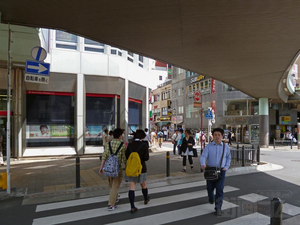 小田急・JR藤沢駅南口前