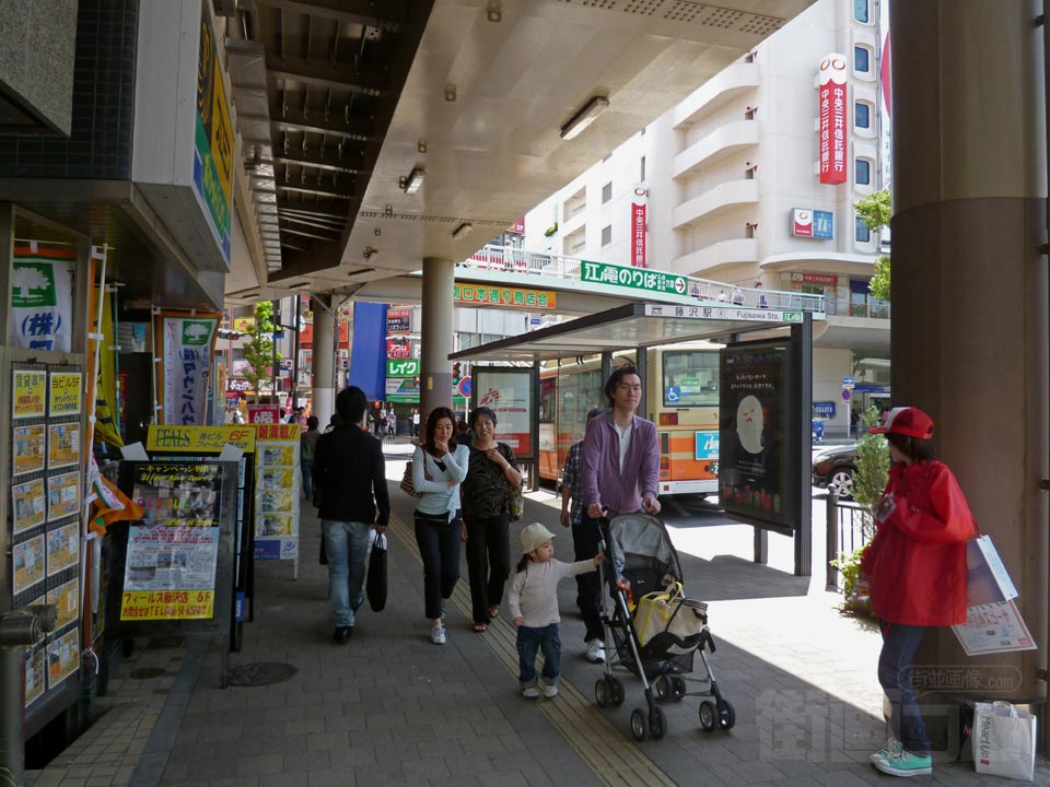 小田急・JR藤沢駅南口前