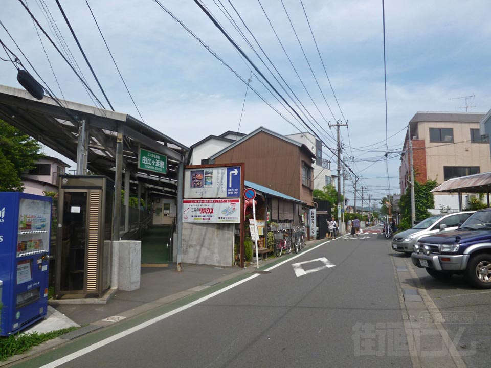 江ノ電由比ヶ浜駅前写真画像
