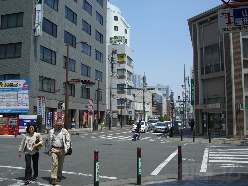 橋本駅前第二交差点