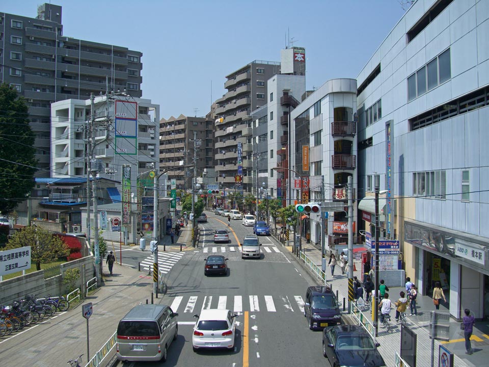 橋本駅南口交差点