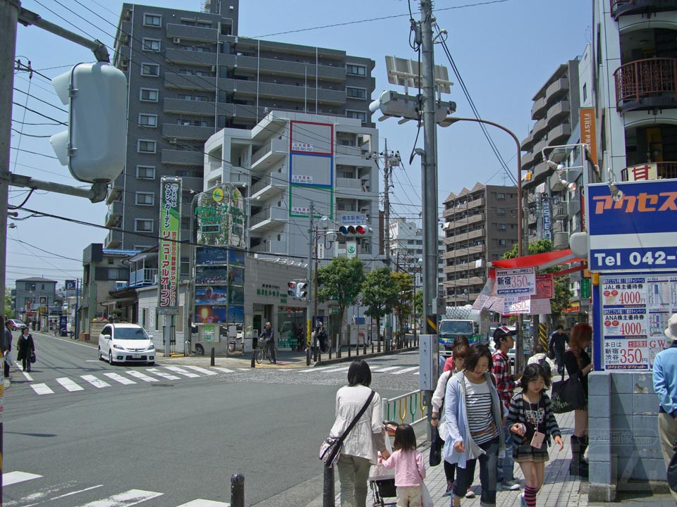 橋本駅南口交差点