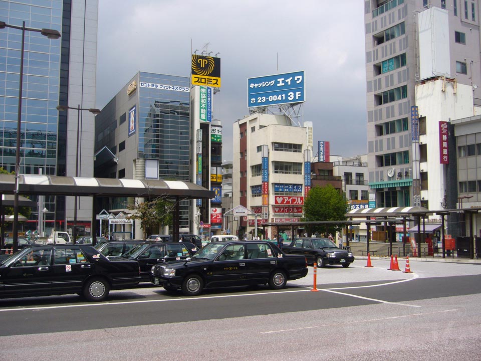 JR平塚駅北口前