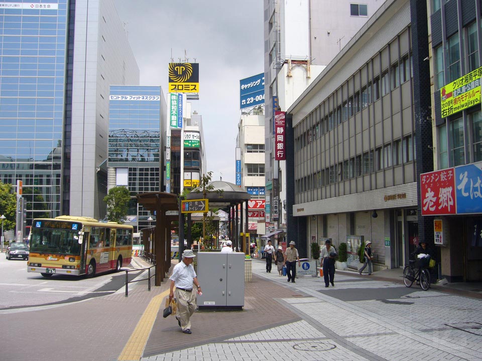 JR平塚駅北口前