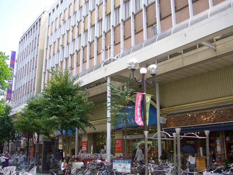 梅屋百貨店 本館