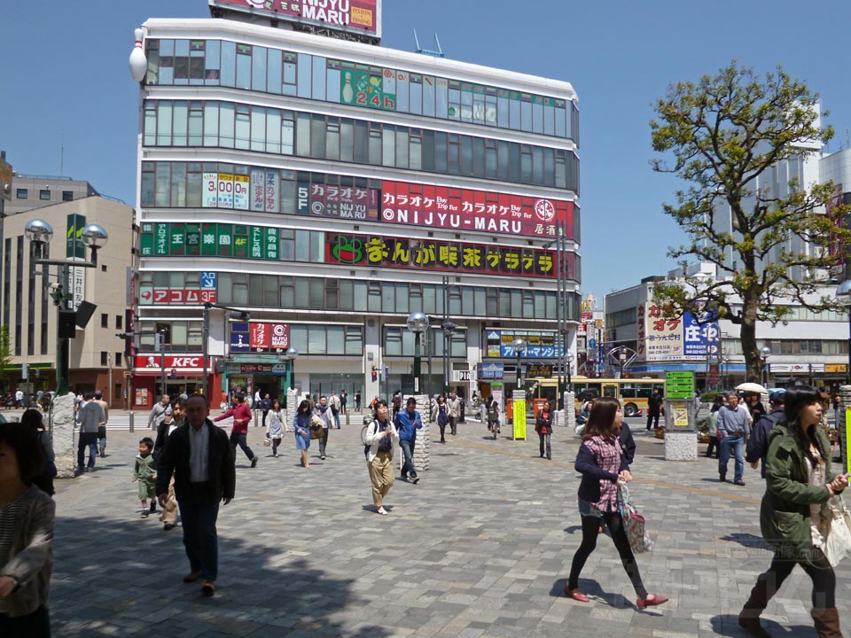 小田急本厚木駅北口前