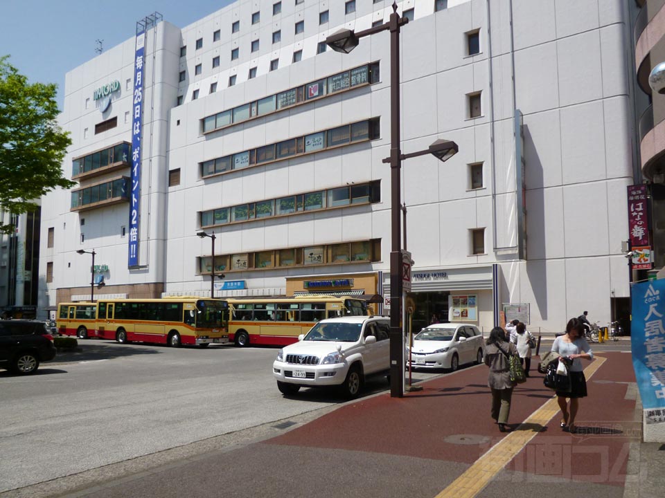 小田急本厚木駅南口前