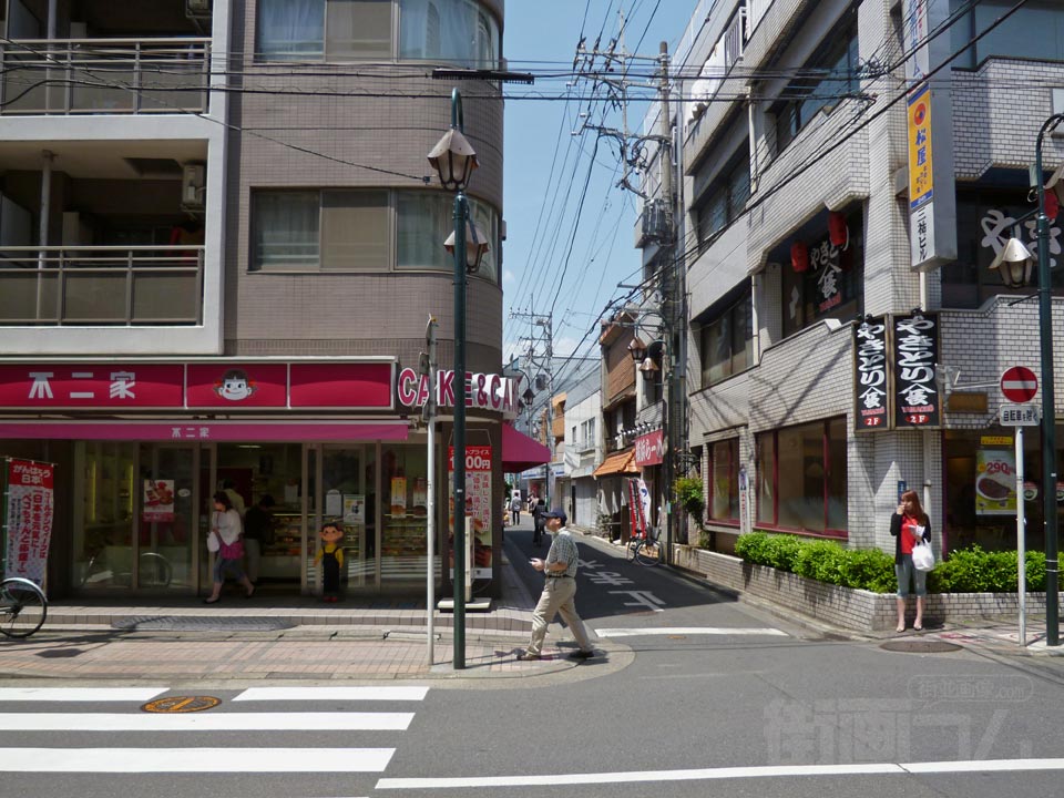 京王駅前通り
