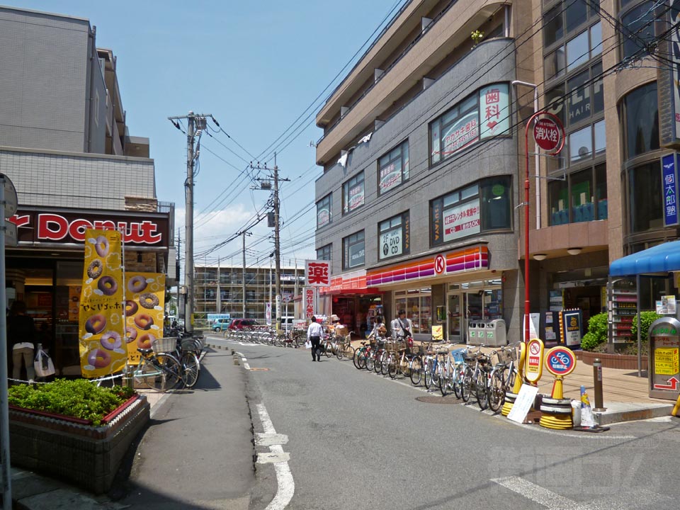 京王稲田堤駅北口前