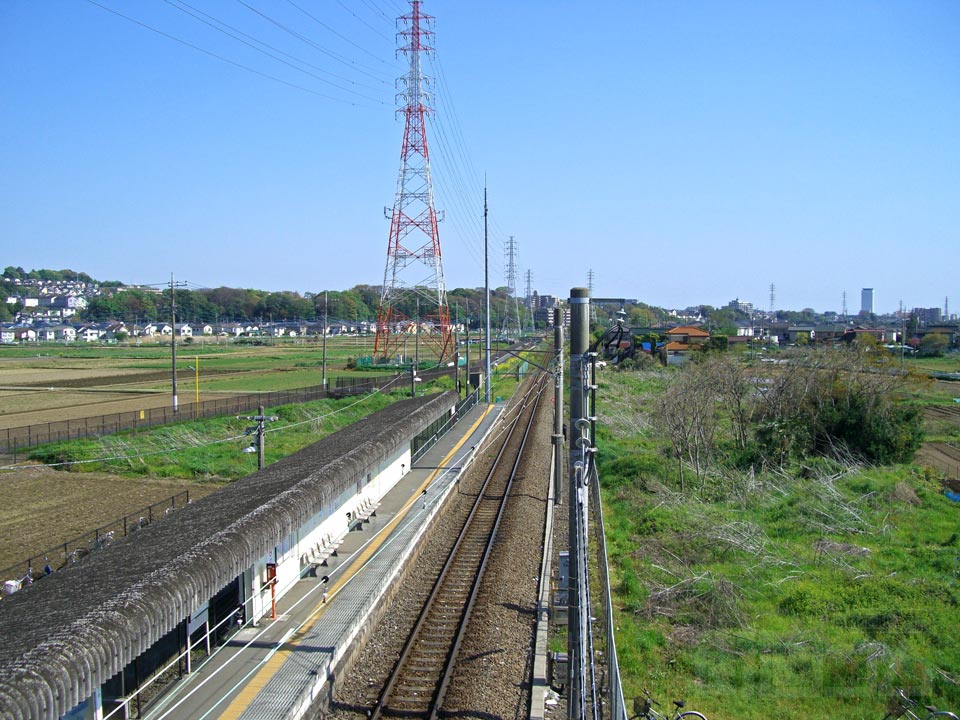 JR入谷駅ホーム写真画像