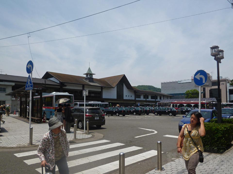 JR鎌倉駅東口前