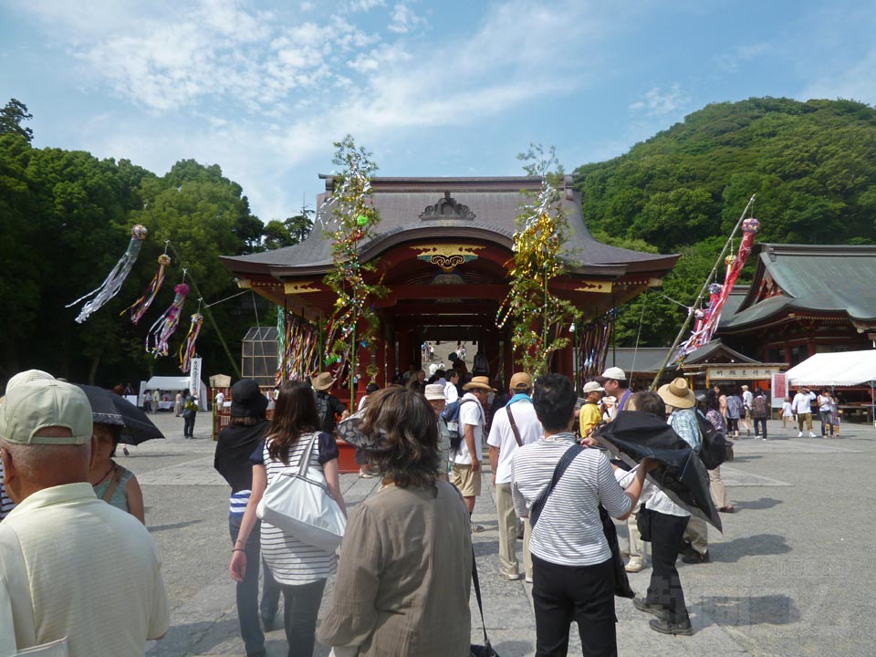 鶴岡八幡宮舞殿