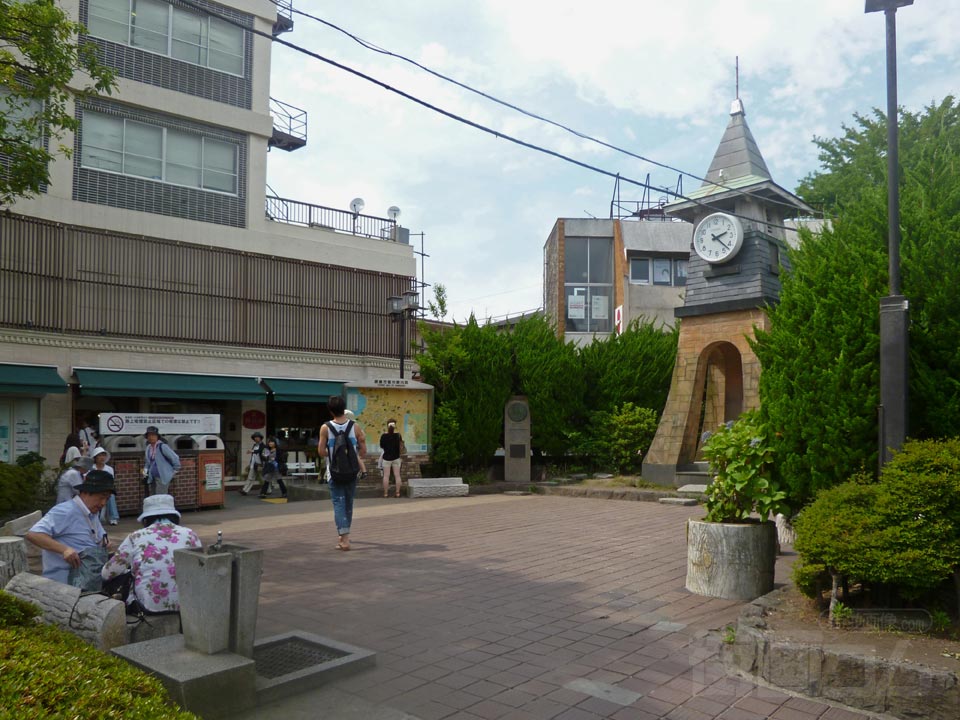 JR・江ノ電鎌倉駅西口前