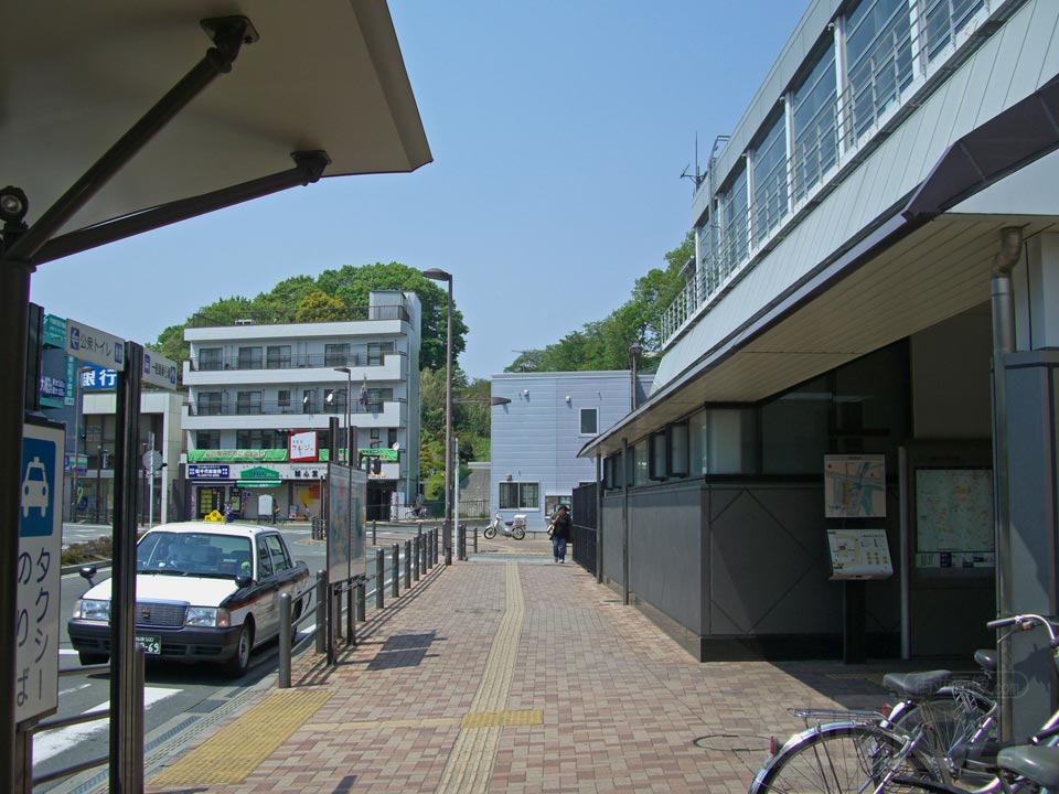 JR上溝駅西口前