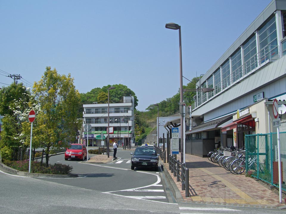 JR上溝駅西口前