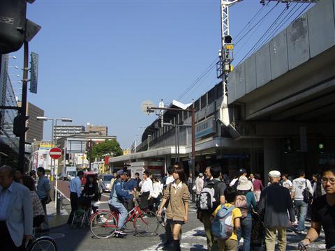 京急川崎駅前交差点写真画像
