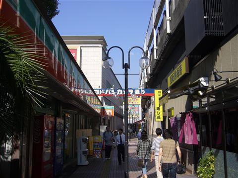 ヨドバシカメラ通り写真画像