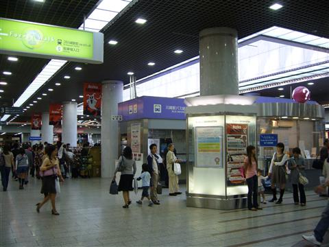 川崎地下街アザレア サンライト広場写真画像