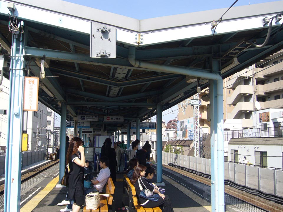 京急黄金町駅写真画像
