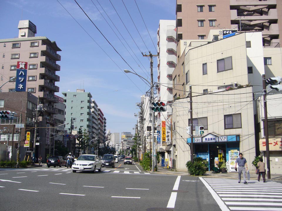初音町交差点写真画像