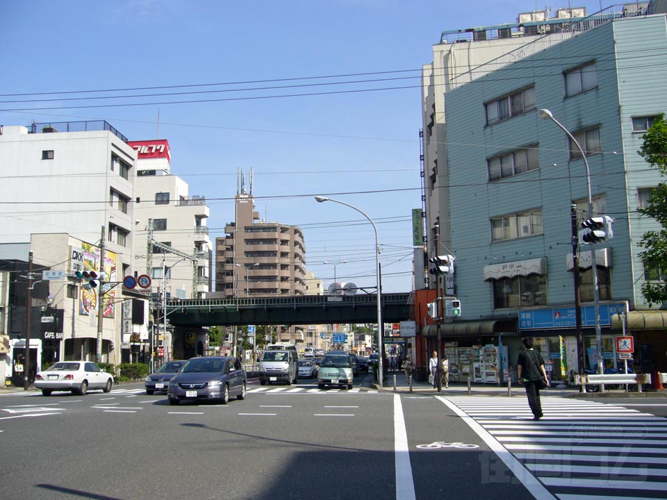 初音町交差点写真画像