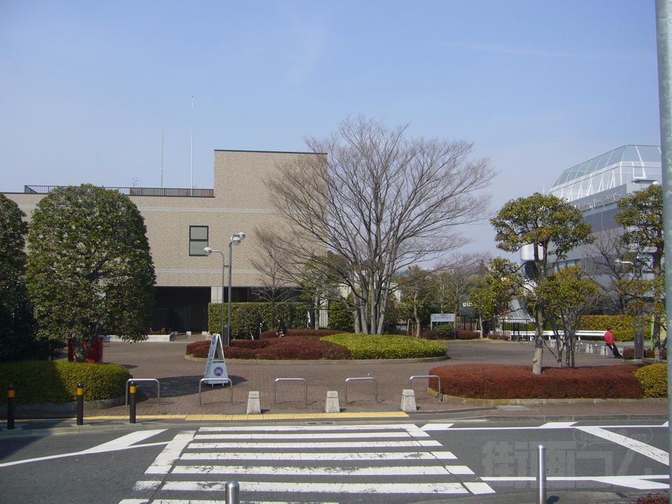 小田急黒川駅北口前写真画像