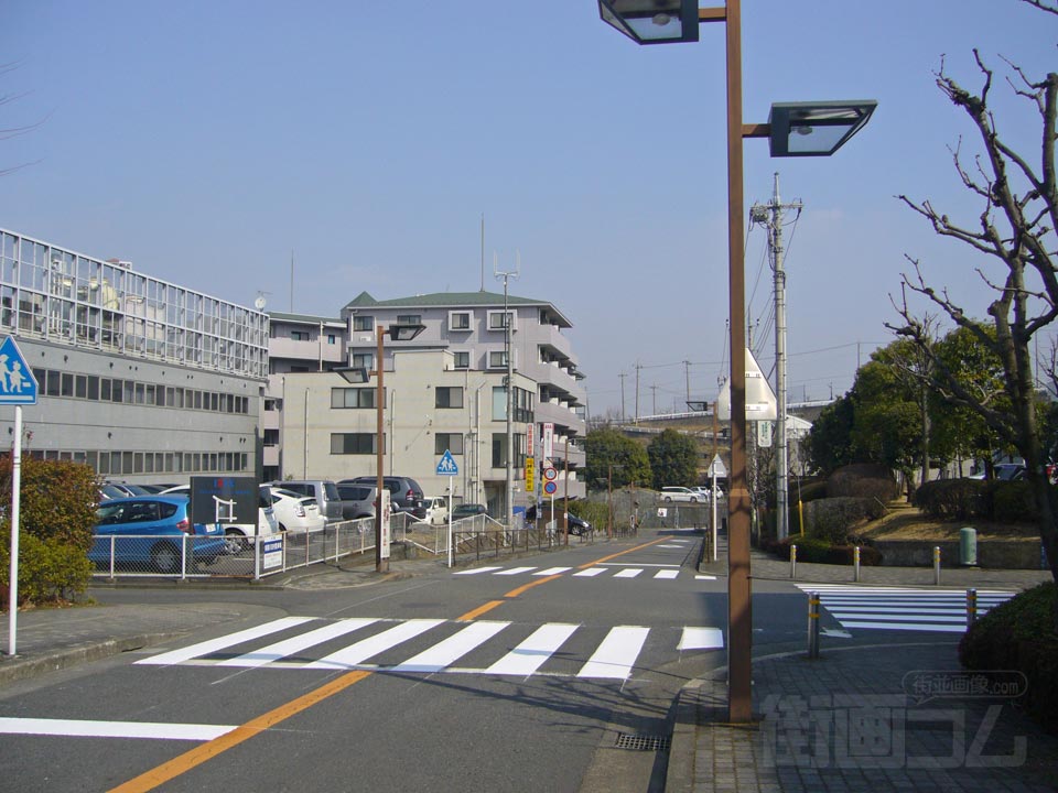 小田急黒川駅北口前写真画像
