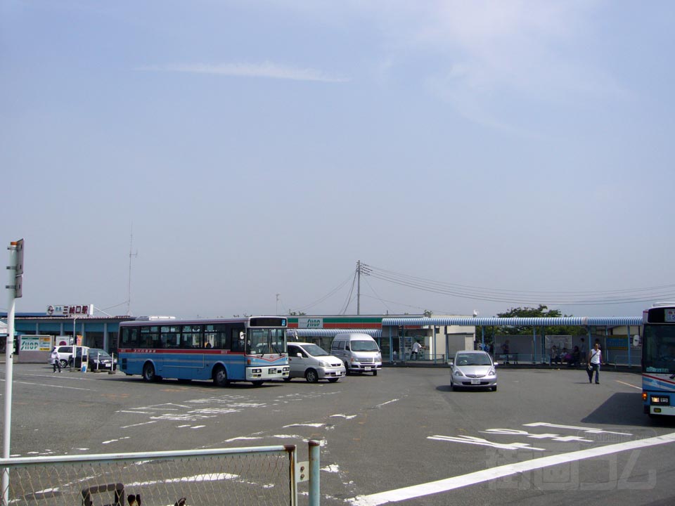 京急三崎口駅前写真画像