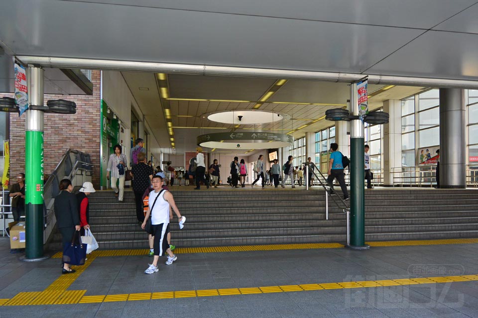 東急溝の口駅東口写真画像