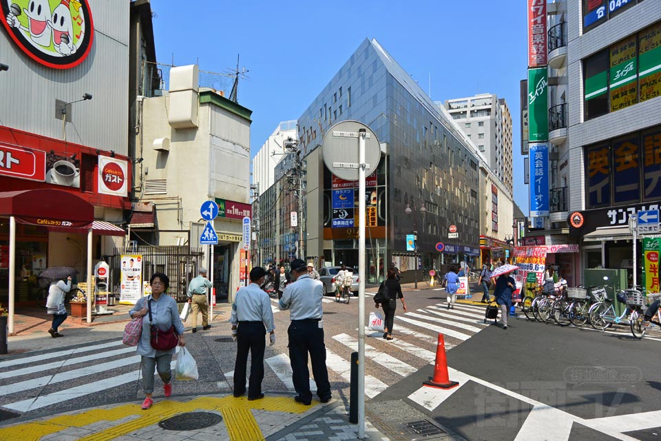 東急溝の口駅前交差点写真画像