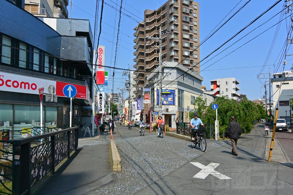 JR武蔵溝ノ口駅南口写真画像