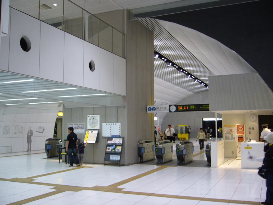 横浜高速鉄道元町・中華街駅写真画像