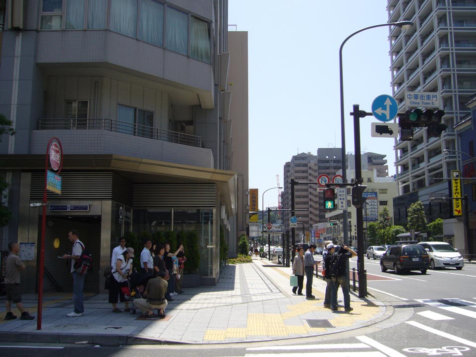 中華街東門交差点写真画像