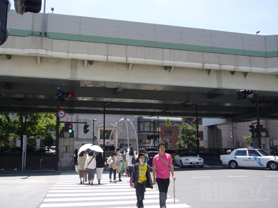 谷戸橋交差点