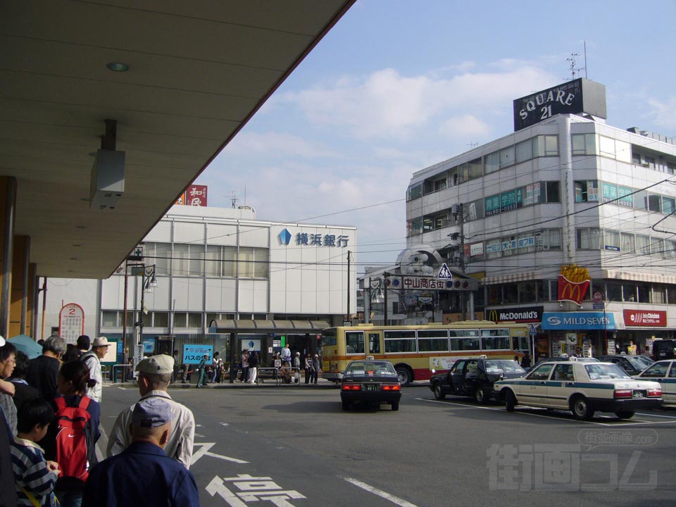 中山駅前南口写真画像