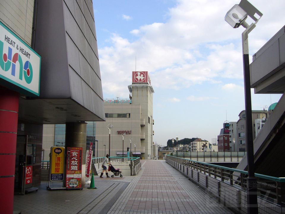 中山駅前北口写真画像