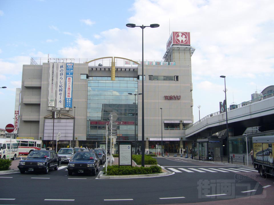 中山駅前北口写真画像