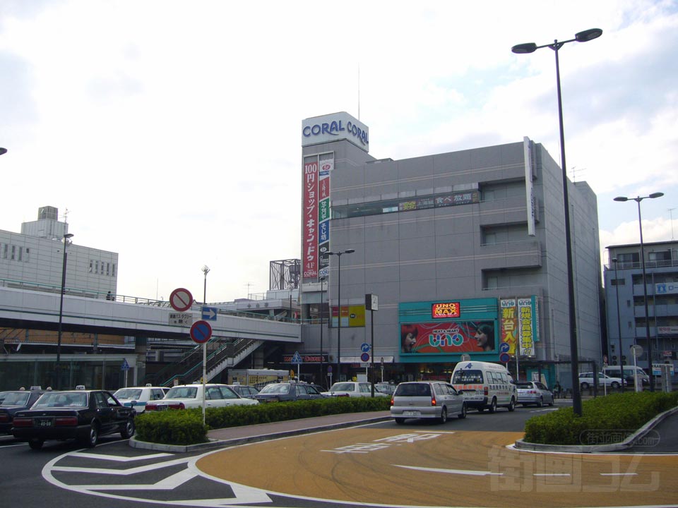 中山駅前北口写真画像