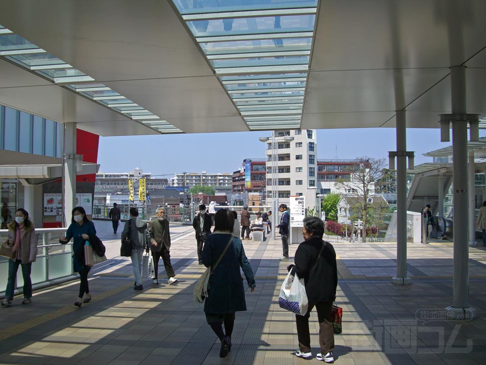 小田急相模原駅北口前