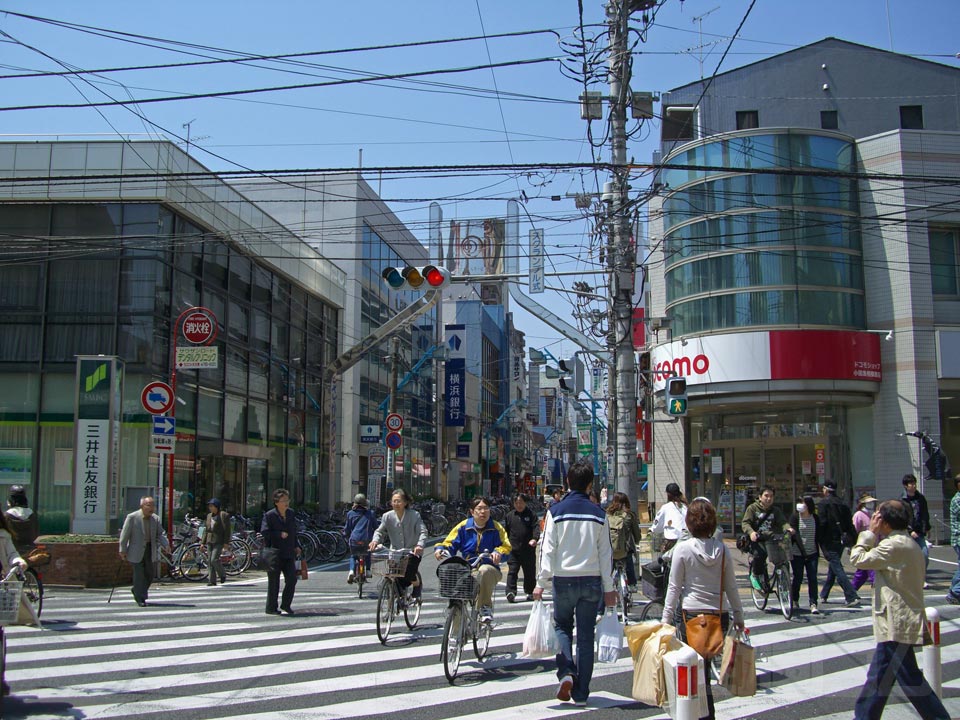 サウザンロード入口交差点