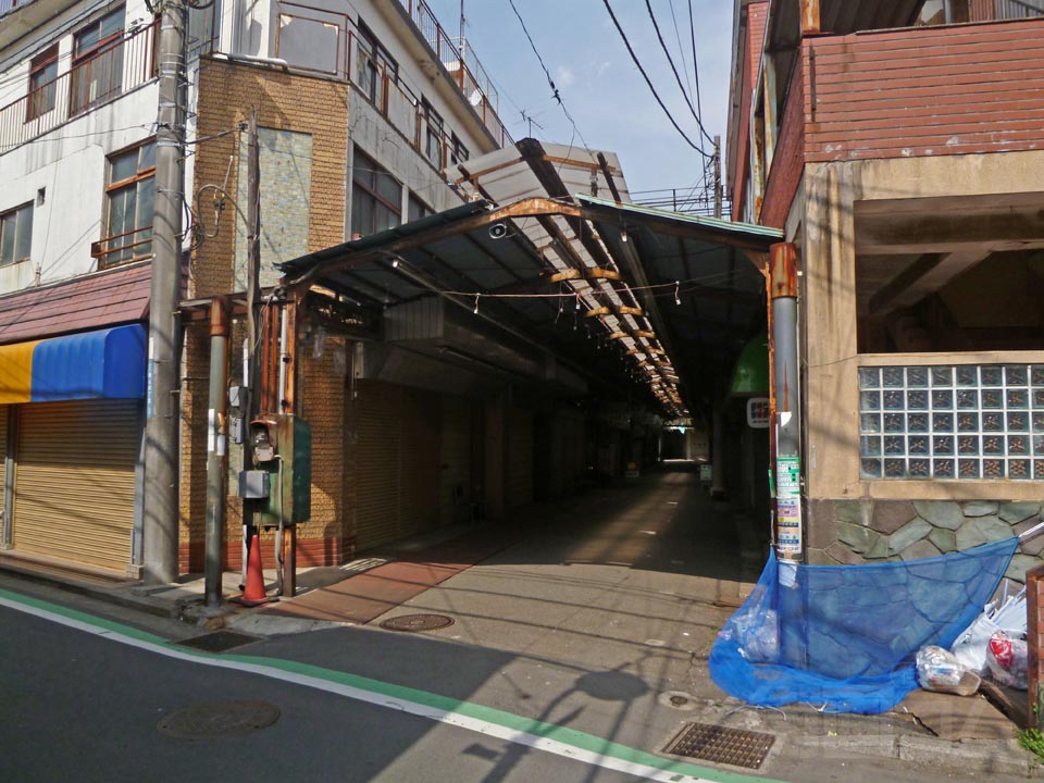 瀬谷駅前名店街写真画像