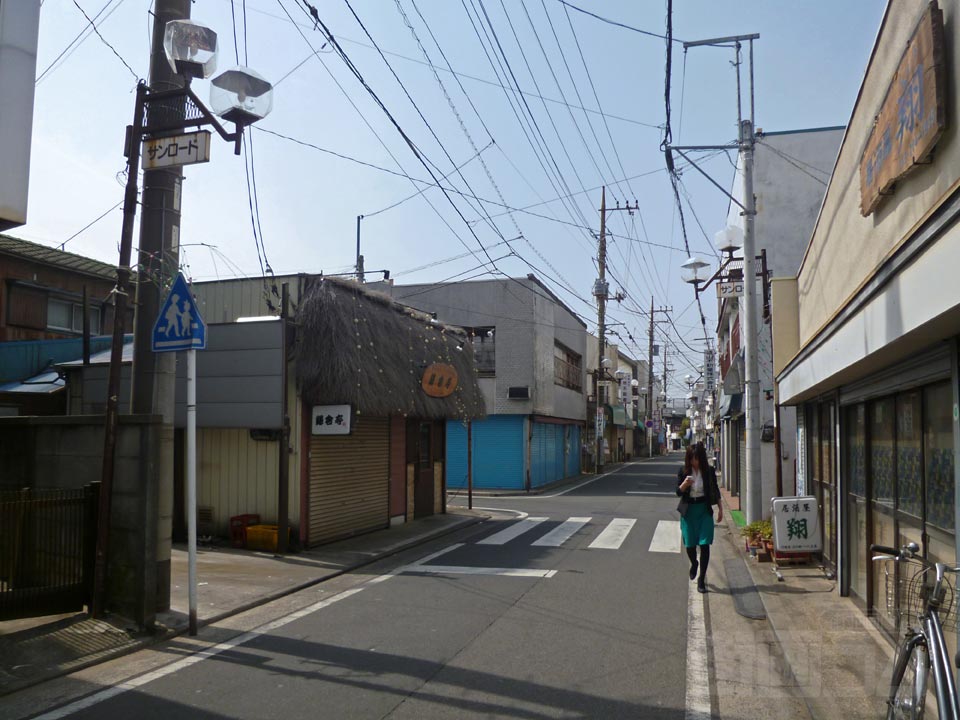 瀬谷駅前サンロード写真画像