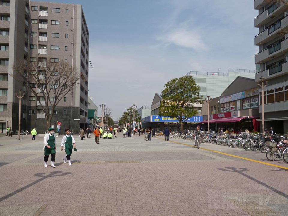 相鉄瀬谷駅北口前写真画像