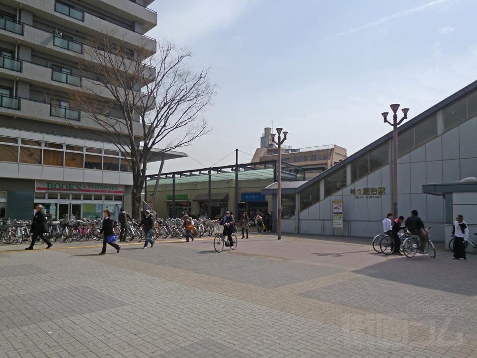 相鉄瀬谷駅北口前写真画像